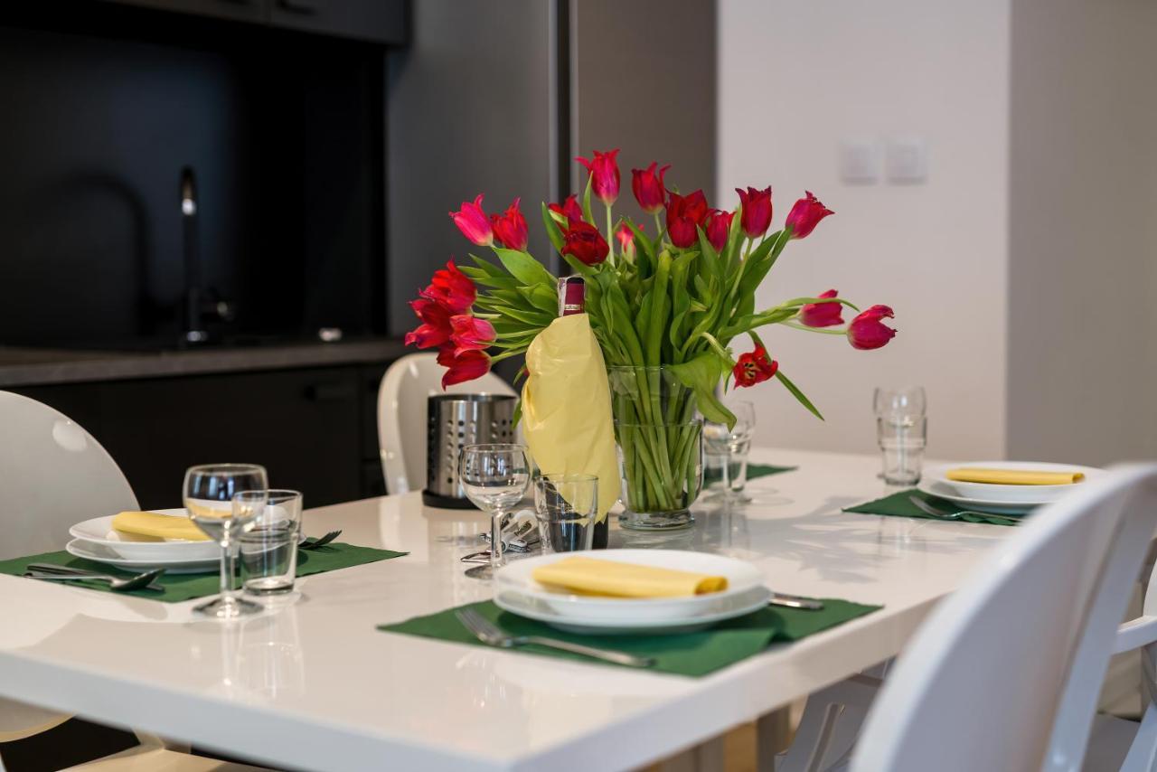 Apartment Poznan Mtp Chelmonskiego By Noclegi Renters المظهر الخارجي الصورة